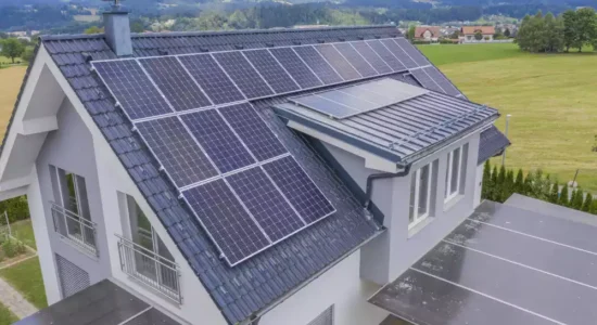 solar-panel-roof